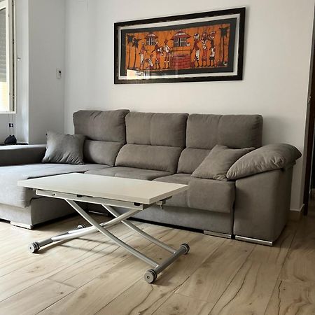 Apartamento En Camino De Ronda De Dos Habitaciones Y Salon Granada Bagian luar foto