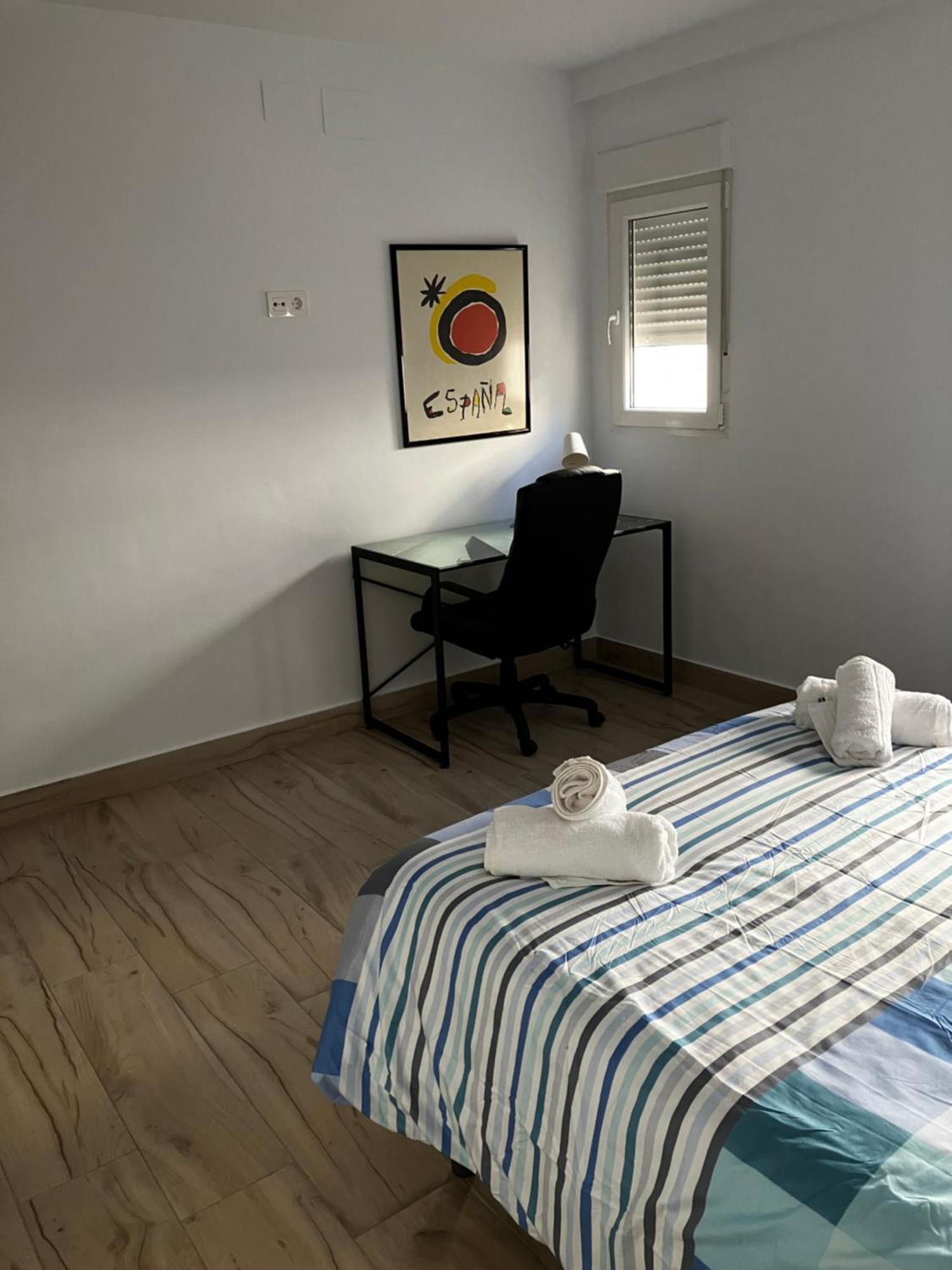Apartamento En Camino De Ronda De Dos Habitaciones Y Salon Granada Bagian luar foto
