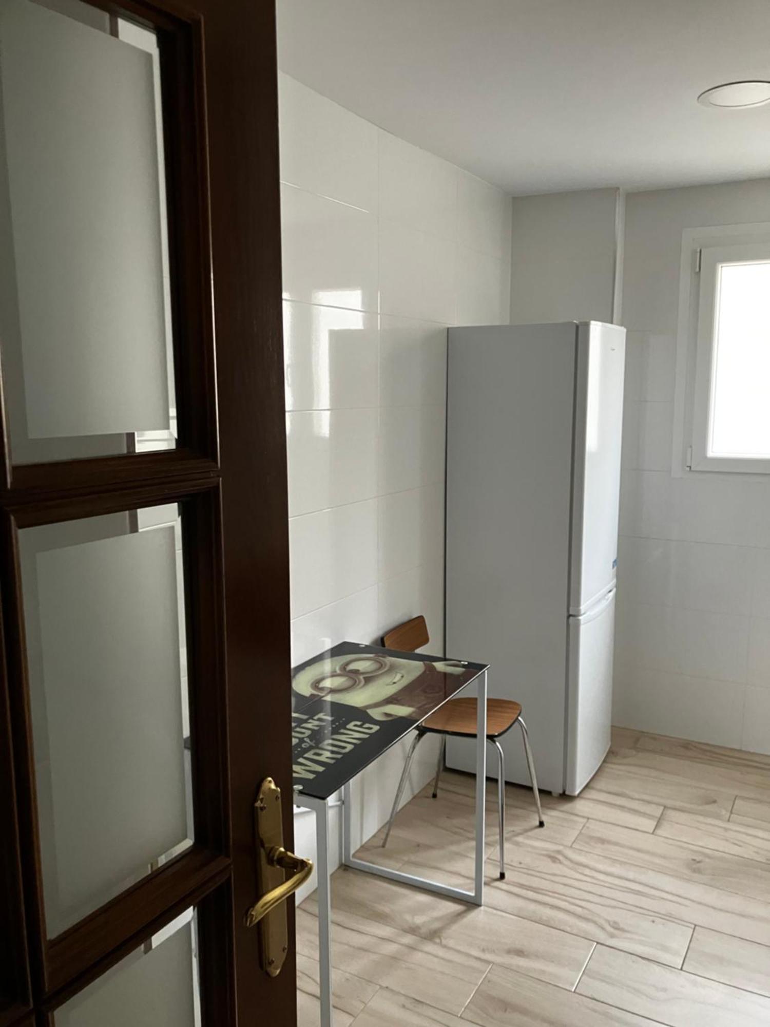 Apartamento En Camino De Ronda De Dos Habitaciones Y Salon Granada Bagian luar foto