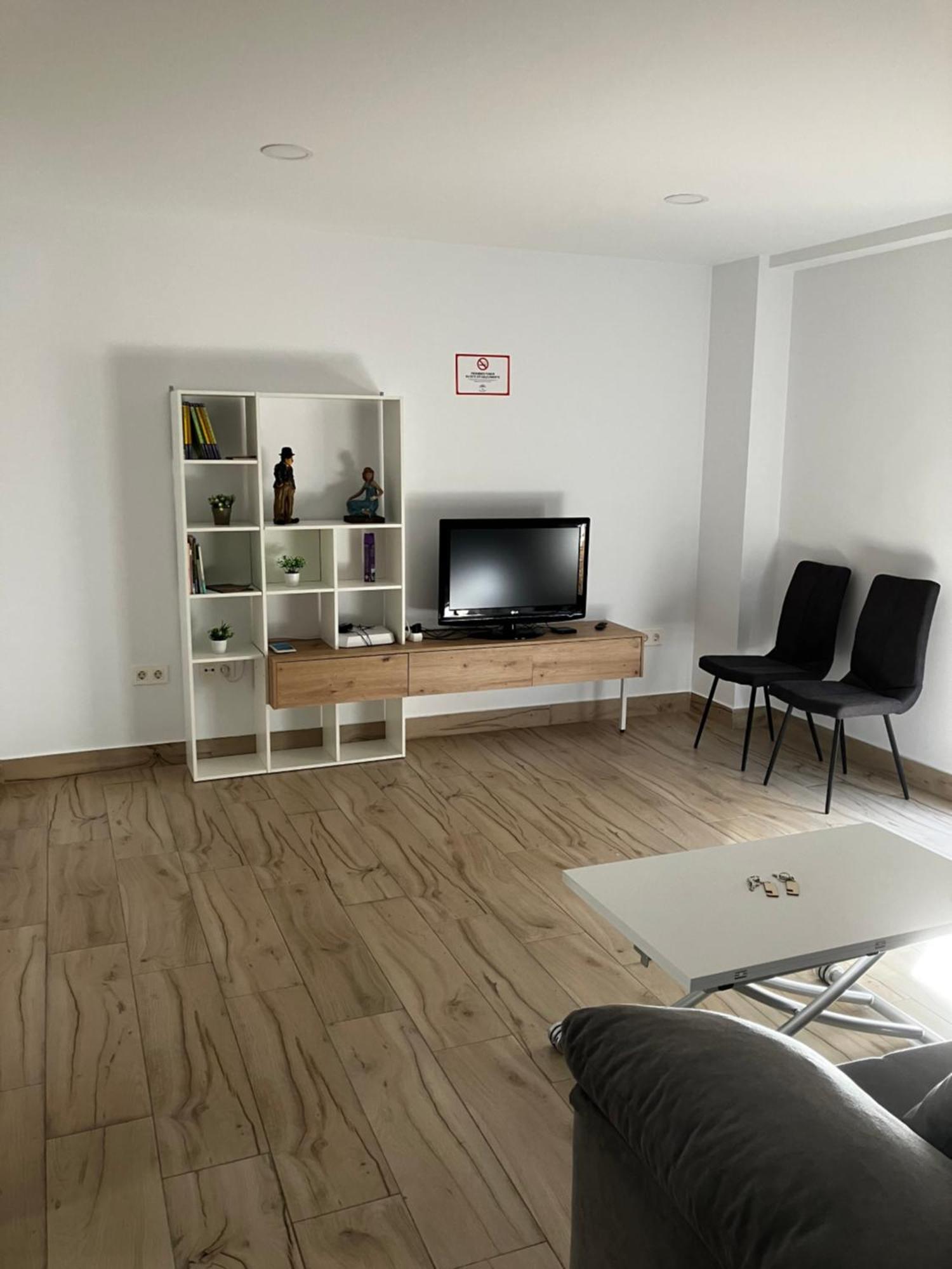 Apartamento En Camino De Ronda De Dos Habitaciones Y Salon Granada Bagian luar foto